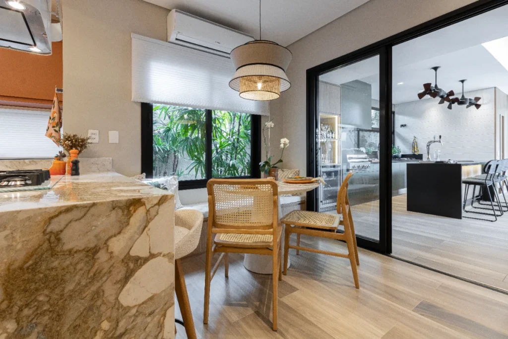 Como escolher luminárias de luxo para cozinha